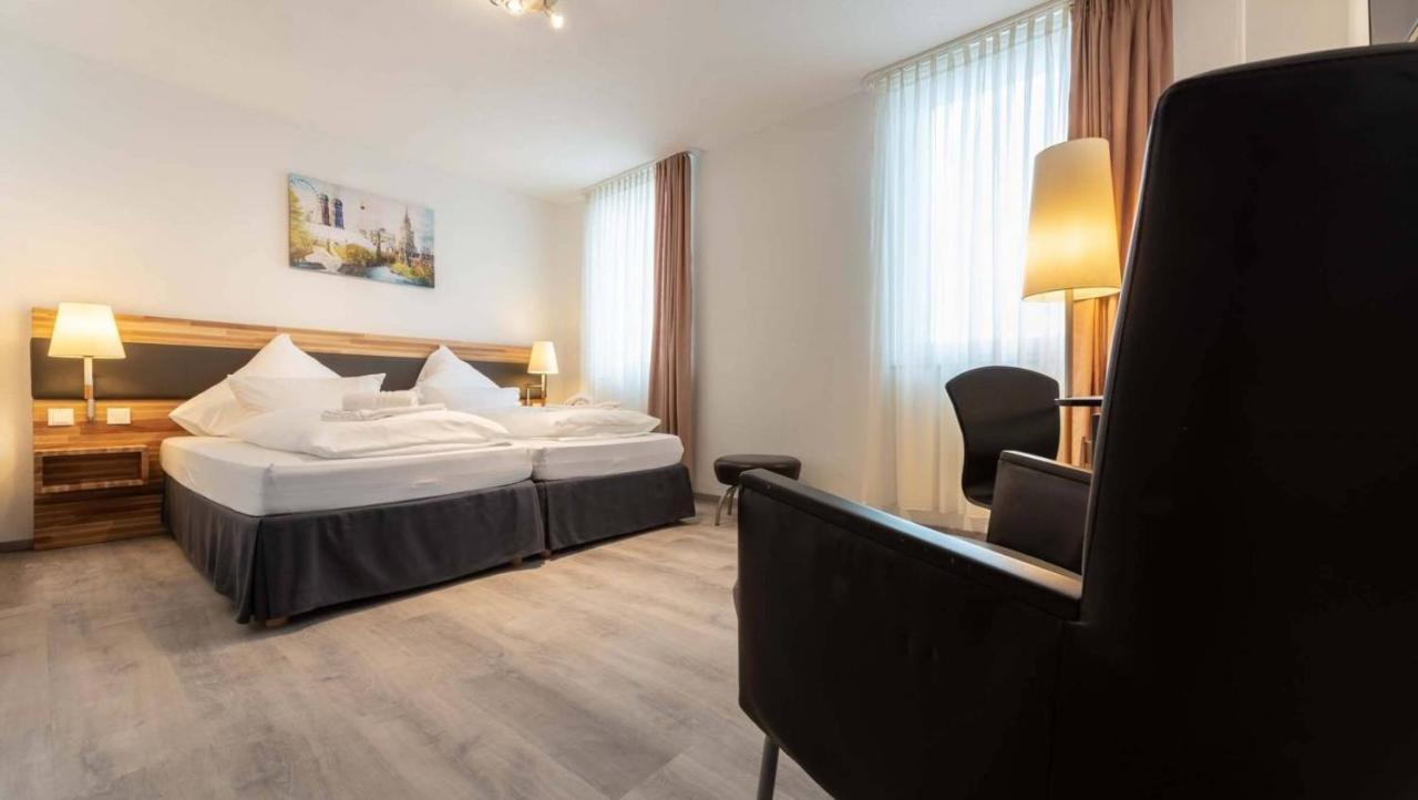 Hotel In Laisen Reutlingen Exteriér fotografie