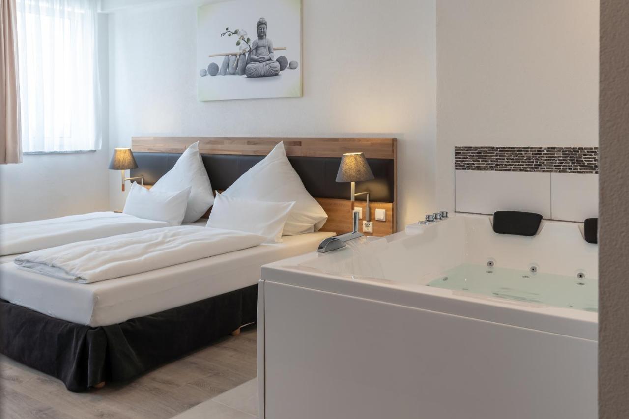 Hotel In Laisen Reutlingen Exteriér fotografie