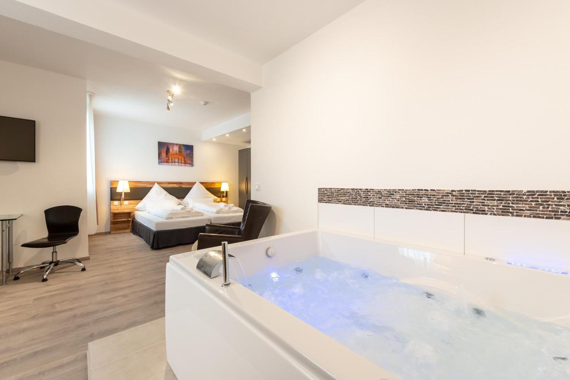 Hotel In Laisen Reutlingen Pokoj fotografie