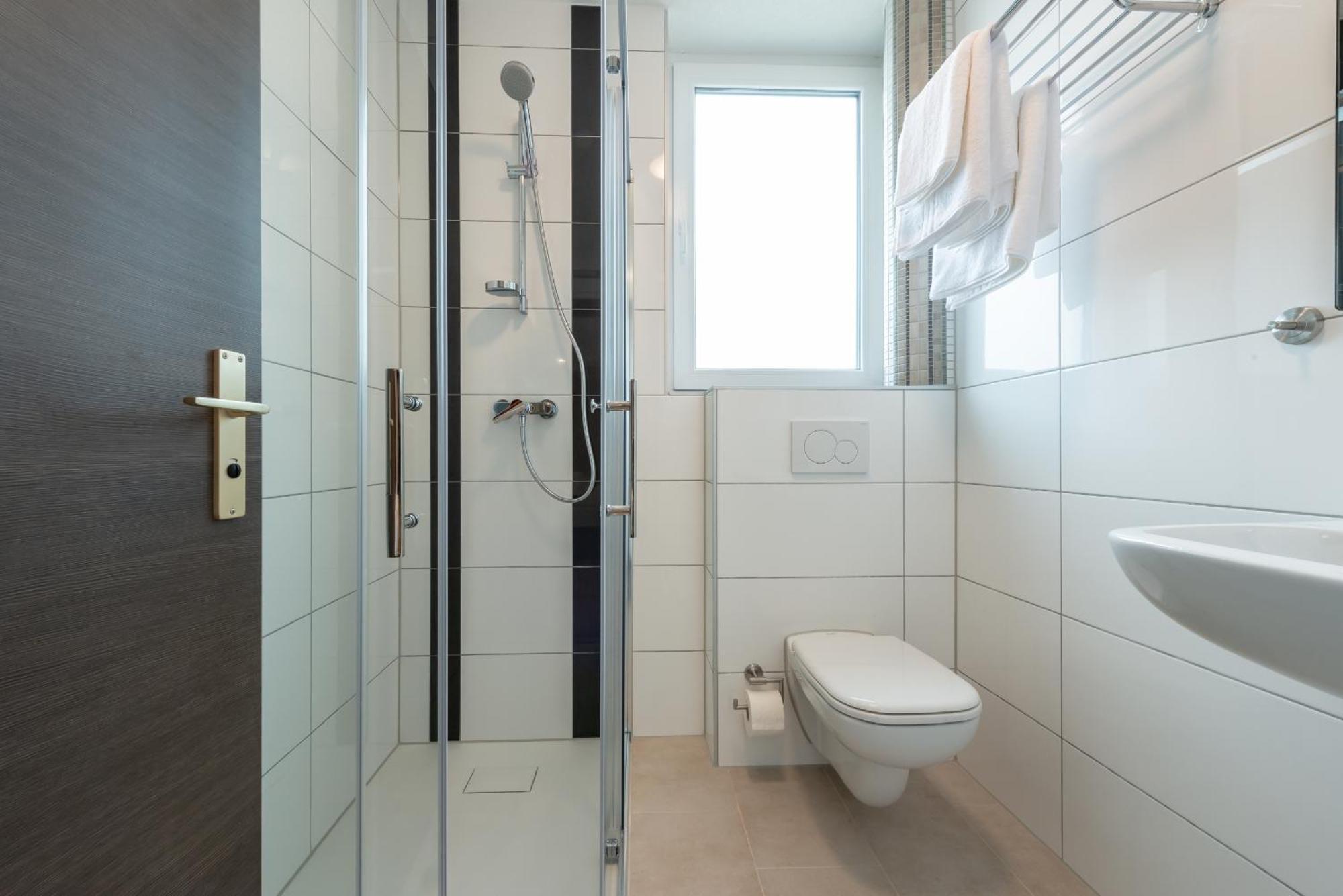 Hotel In Laisen Reutlingen Pokoj fotografie