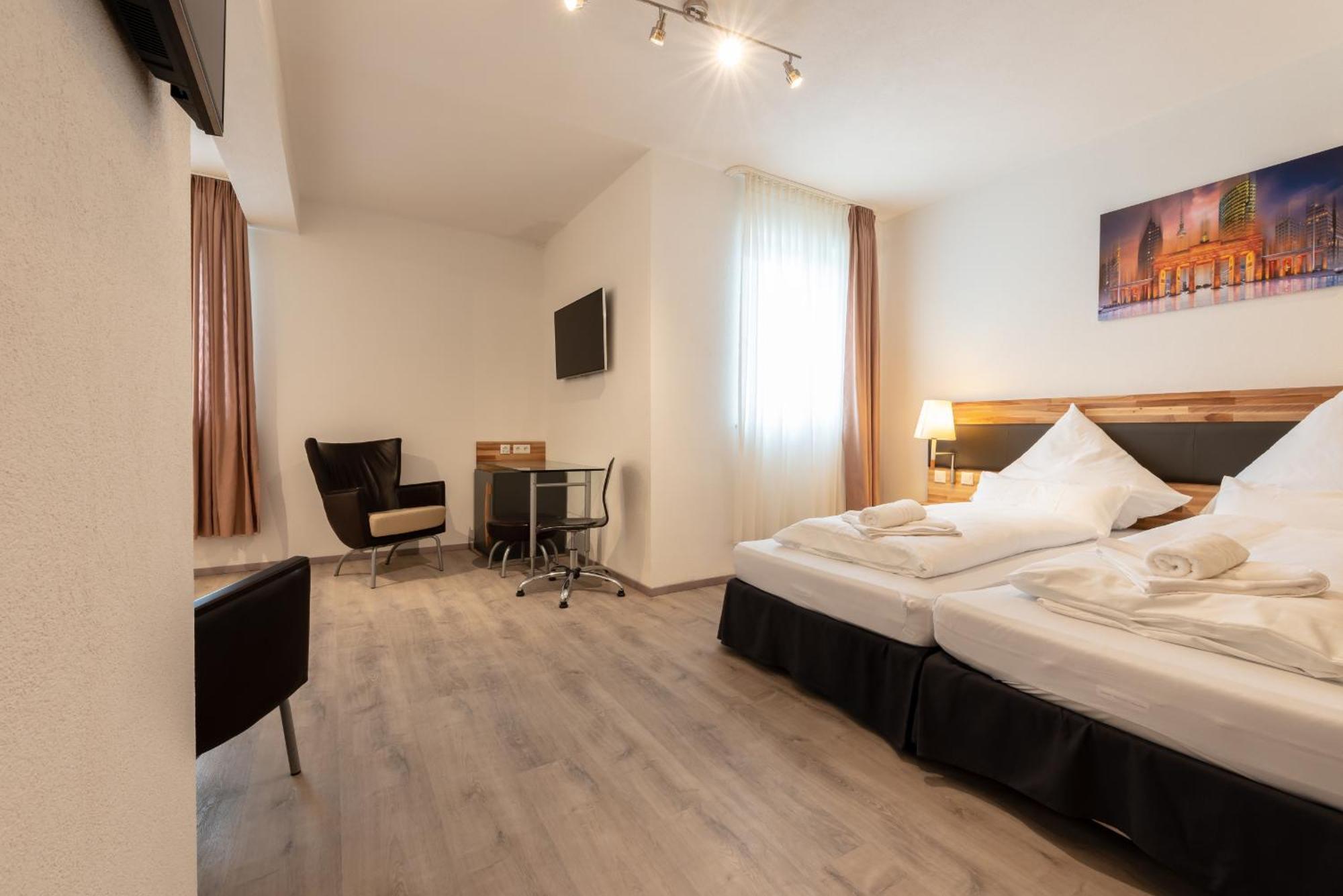 Hotel In Laisen Reutlingen Pokoj fotografie
