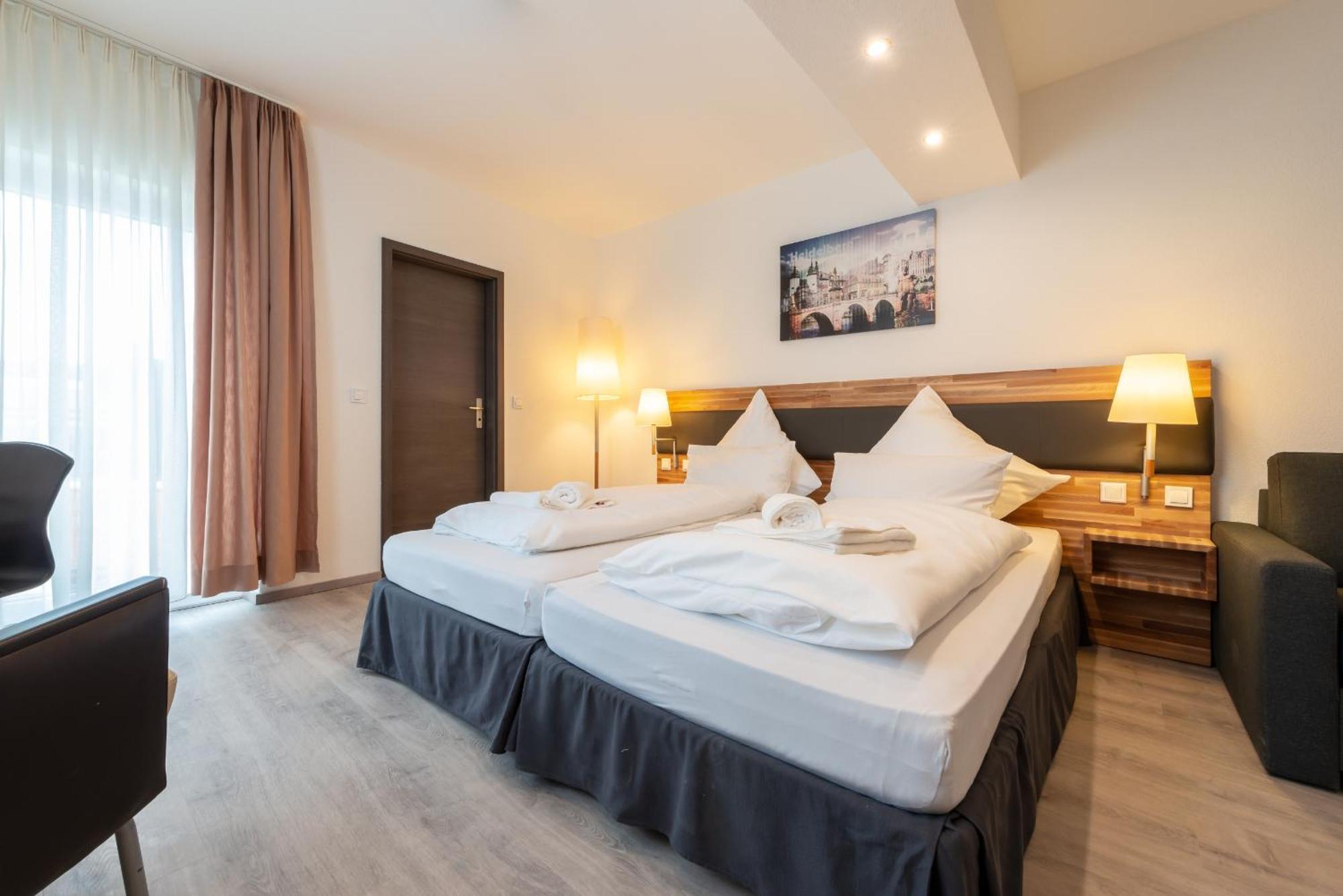 Hotel In Laisen Reutlingen Pokoj fotografie