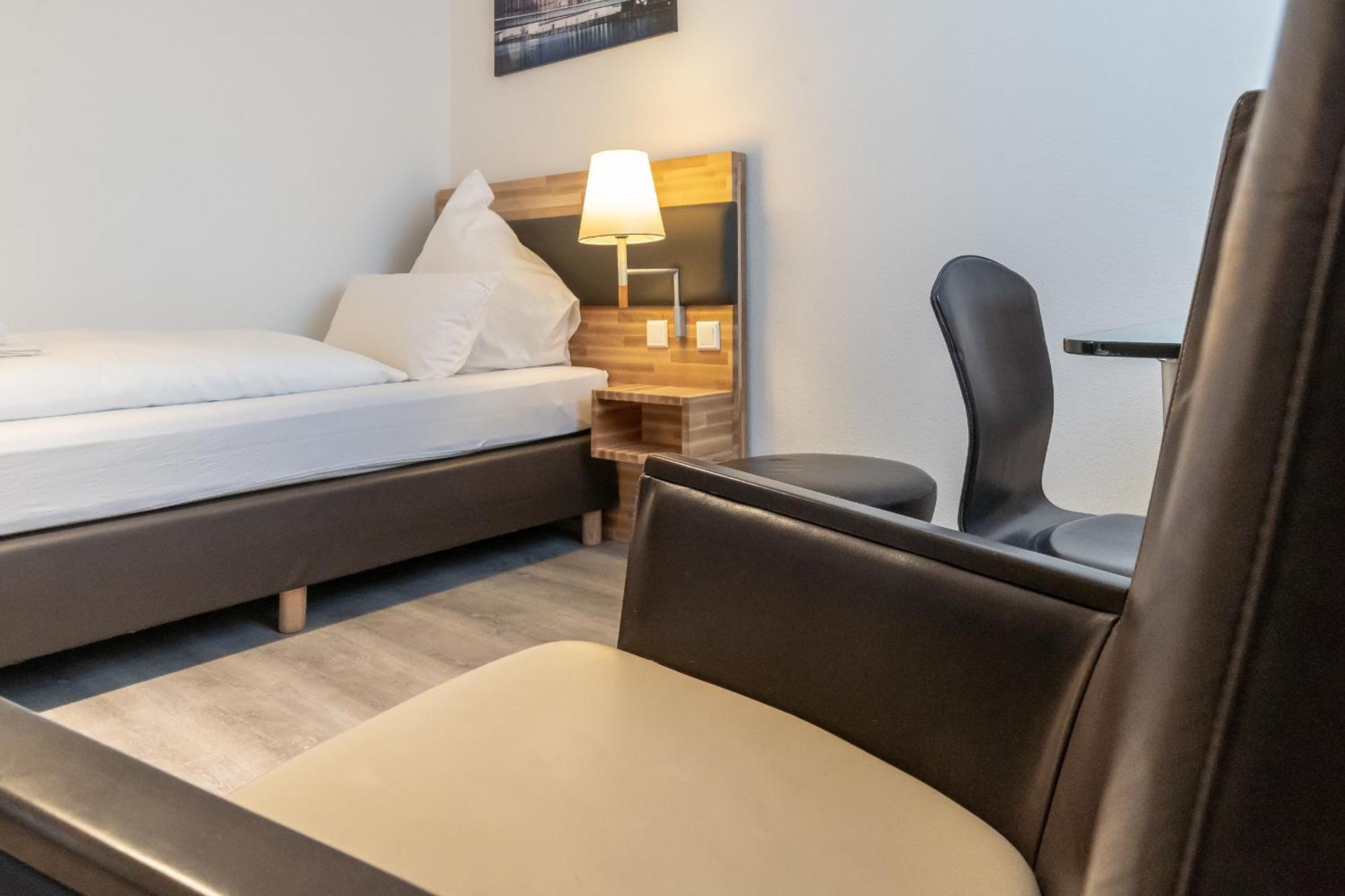 Hotel In Laisen Reutlingen Pokoj fotografie