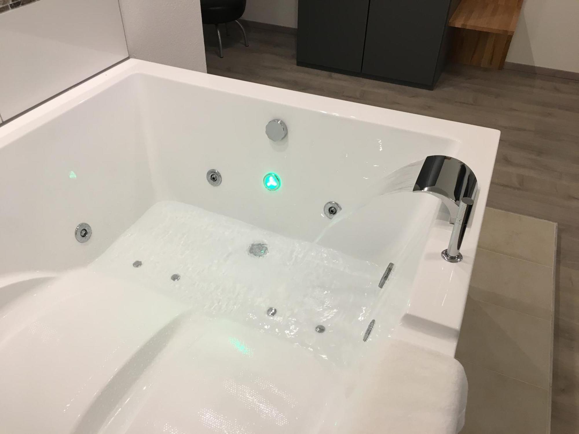Hotel In Laisen Reutlingen Pokoj fotografie